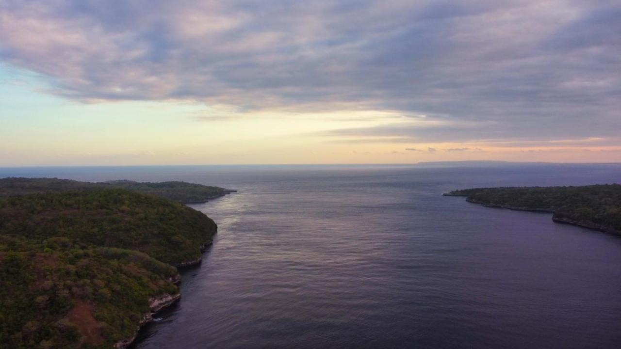 Готель Sakti Oceanview Nusa Penida Toyapakeh Екстер'єр фото