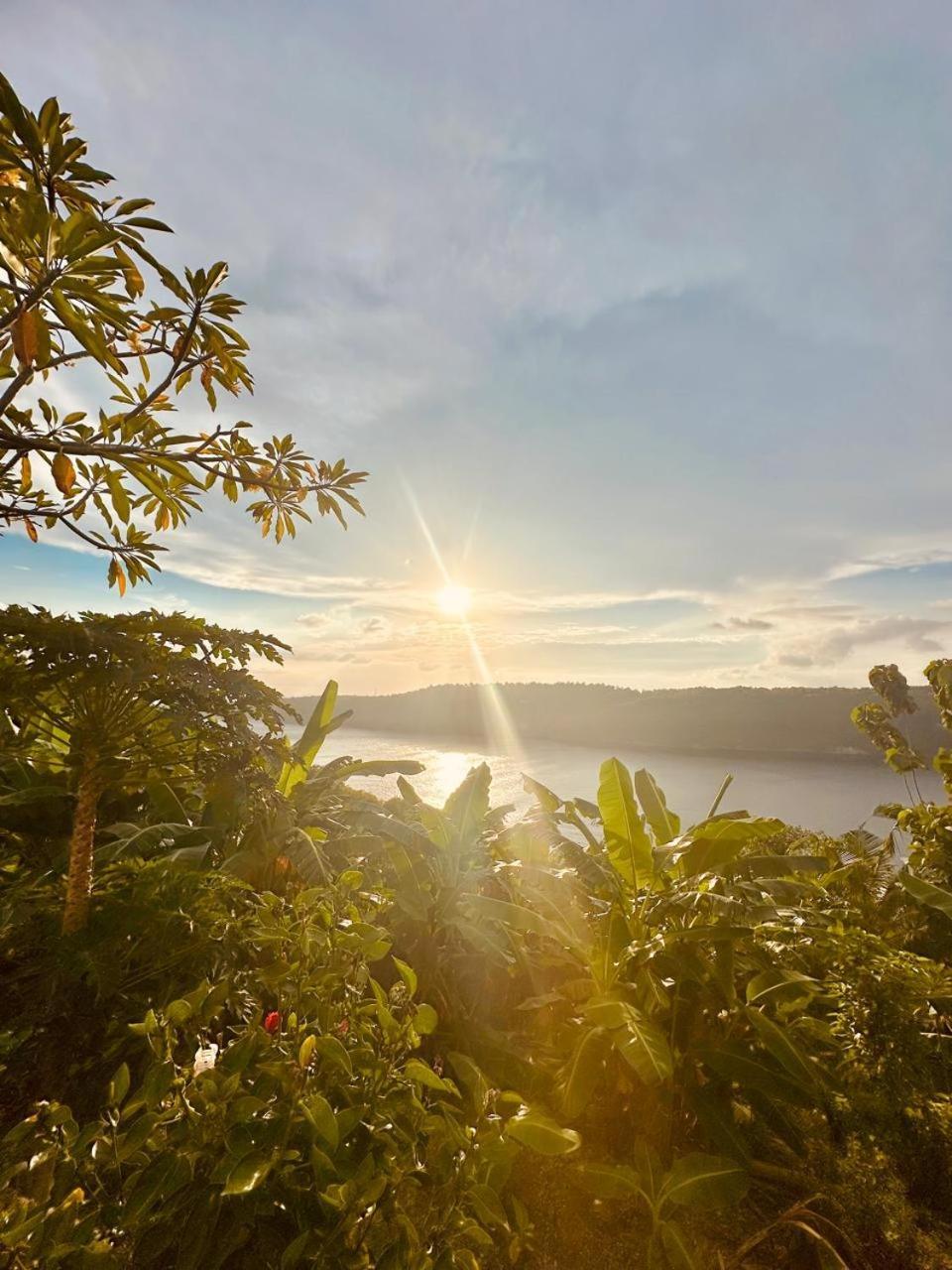 Готель Sakti Oceanview Nusa Penida Toyapakeh Екстер'єр фото